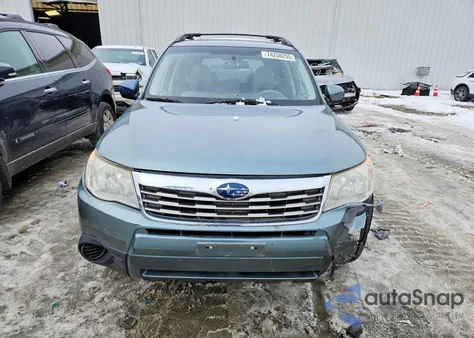 2010 Subaru Forester 2.5X Premium z USA, uszkodzony, nr VIN JF2SH6CC6AH773098